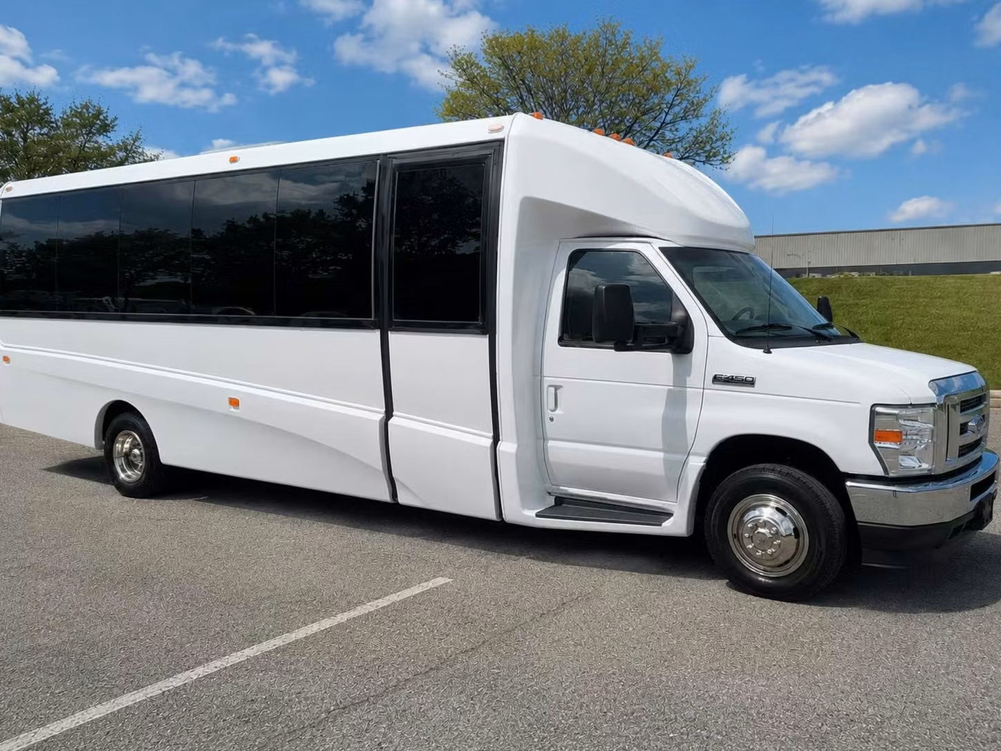 alabaster 20 passenger minibus rental