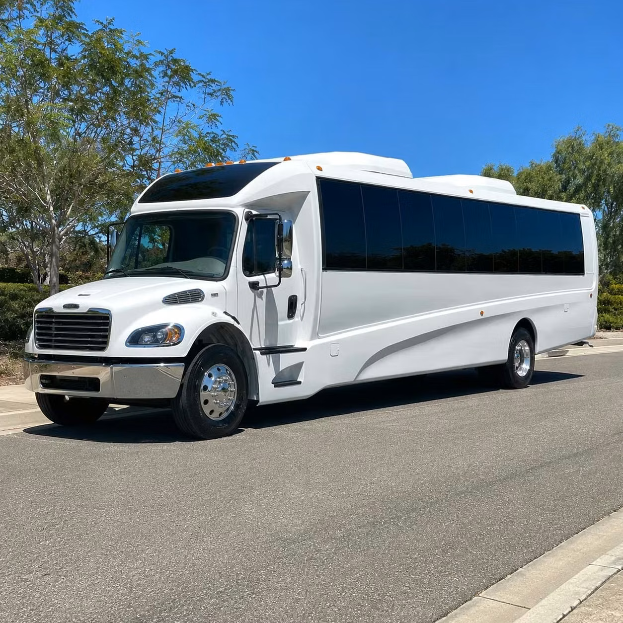 alabaster 35 passenger minibus rental