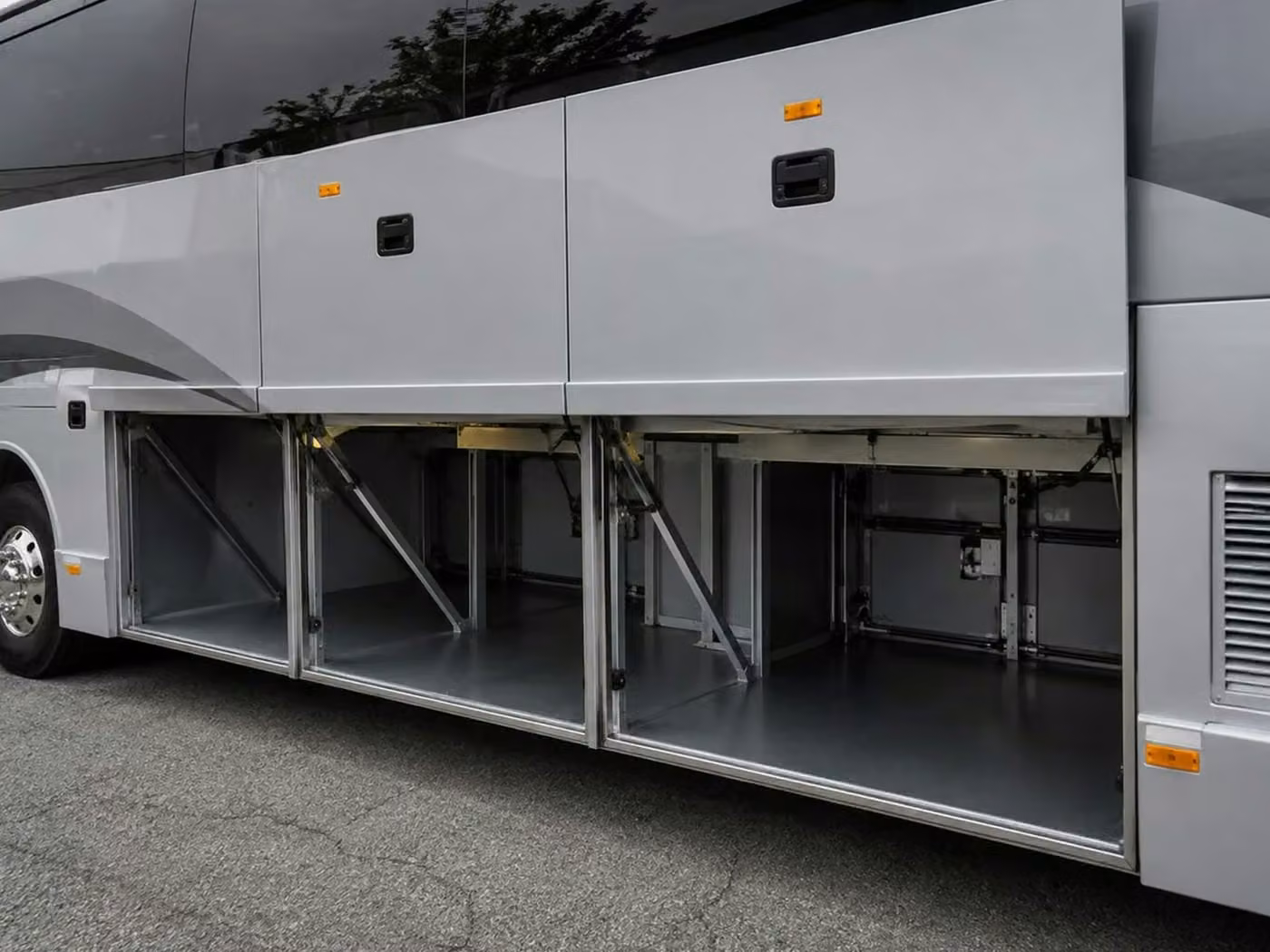 alabaster 56 passenger charter bus luggage bays