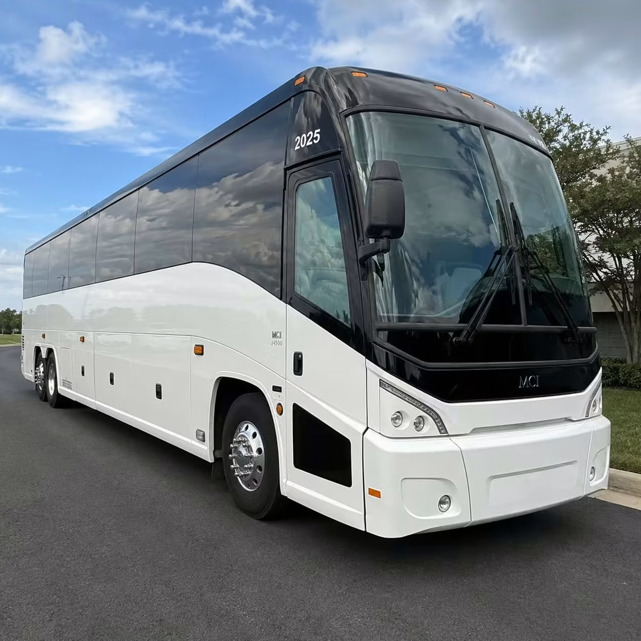 alabaster 56 passenger charter bus rental