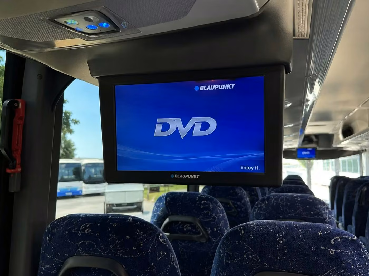 alabaster charter bus tv monitors