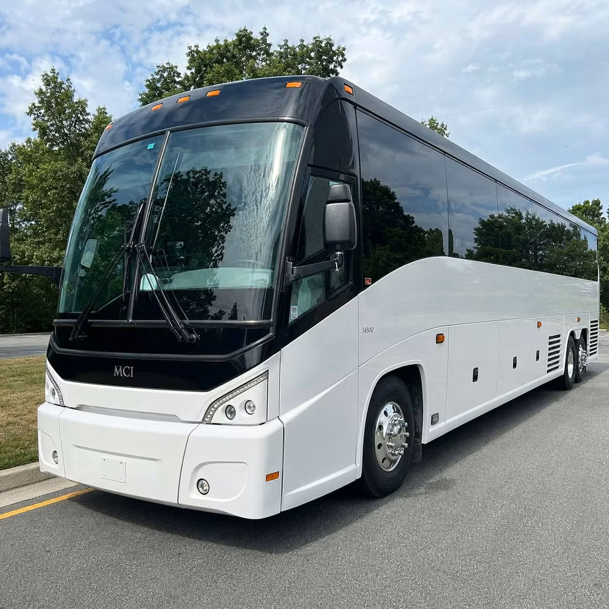 alabaster concert and festival bus rentals from alabastercharterbuscompany com